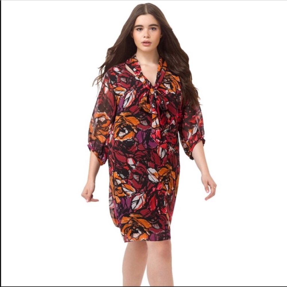 Flattering Gorgeous Tunic Dress with necktie - Picture 4 of 8